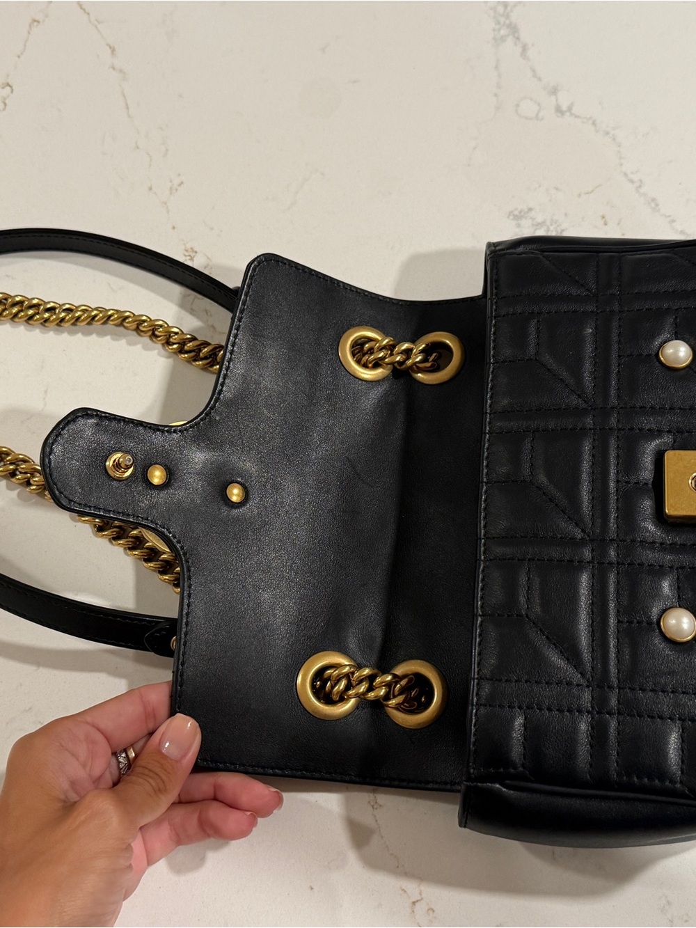 Gucci Black Quilted Shoulder Bag with Pearl Embellishments and Gold Chain - Picture 7 of 9